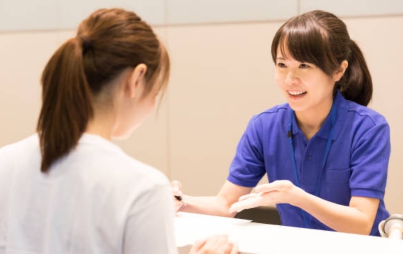 日本語で対応するスタッフ